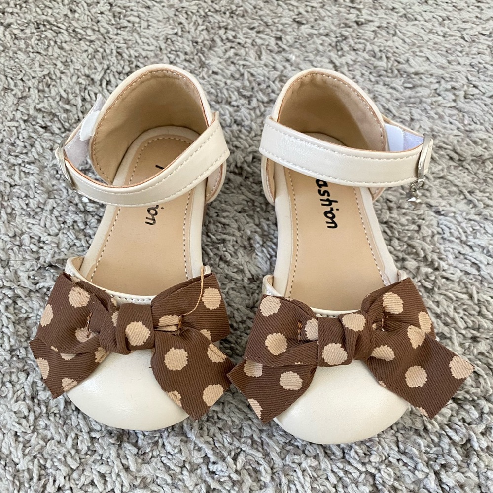 NEW Toddler girl shoes size 7